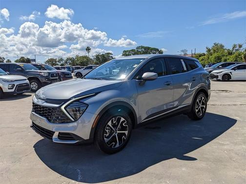 2025 Kia Sportage EX