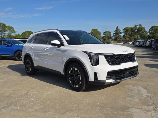 Glacial White Pearl 2026 Kia Sorento S