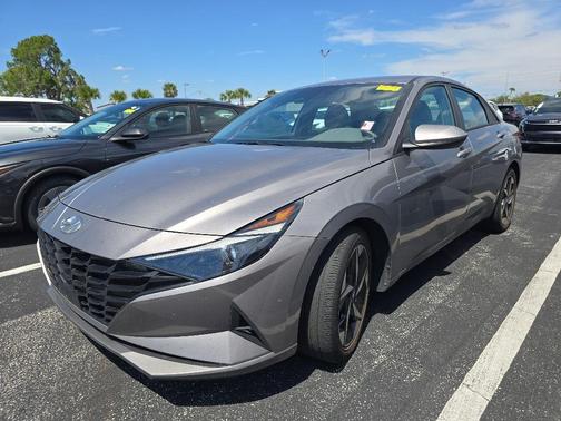 Metal 2023 Hyundai ELANTRA SEL
