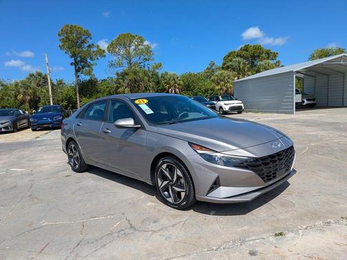 Metal 2023 Hyundai ELANTRA SEL
