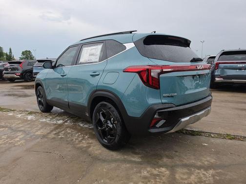 Blue 2026 Kia Seltos EX