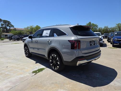 2025 Kia Sorento EX