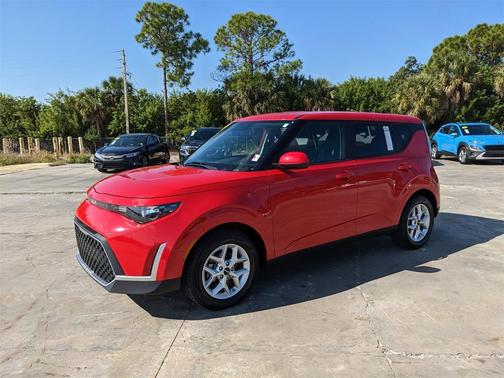 2024 Kia Soul LX