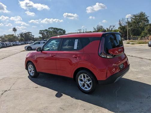 2024 Kia Soul LX