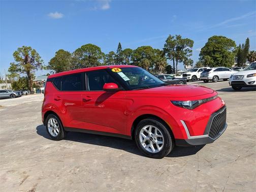 2024 Kia Soul LX