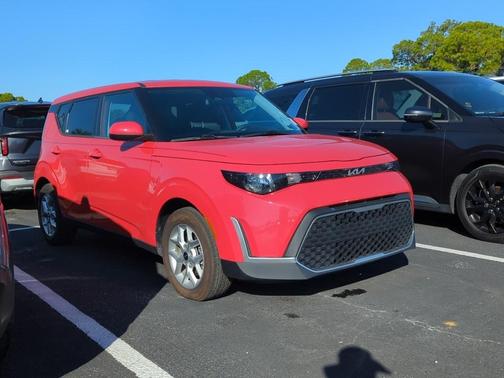 2024 Kia Soul LX