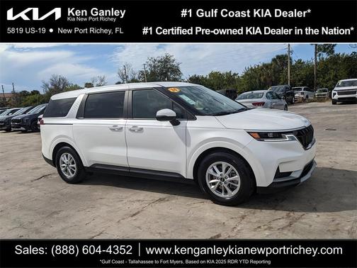 2024 Kia Carnival LX