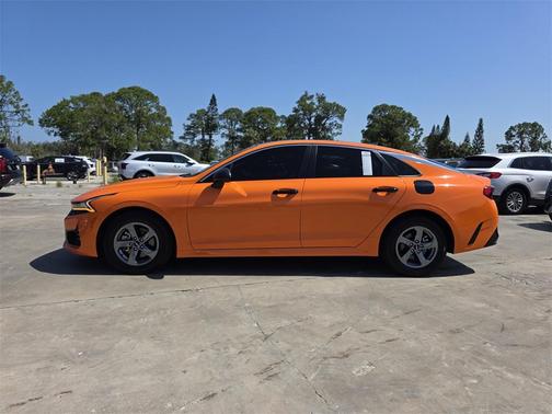 2022 Kia K5 LXS