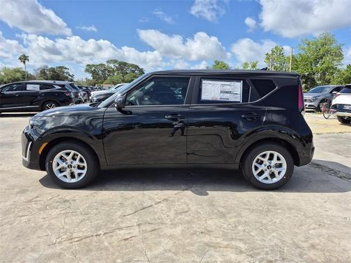 2025 Kia Soul LX