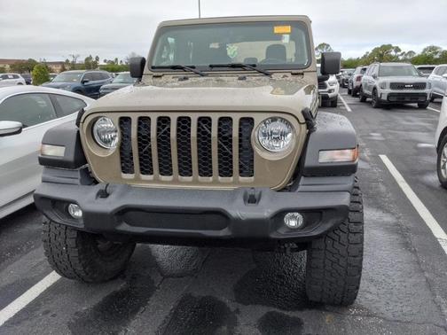 2020 Jeep Gladiator Sport