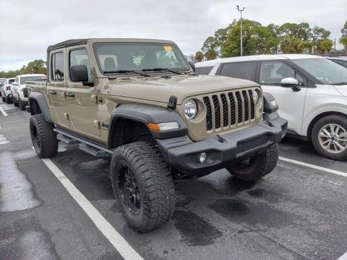 2020 Jeep Gladiator Sport