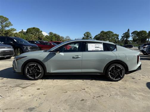 2025 Kia K4 GT-Line