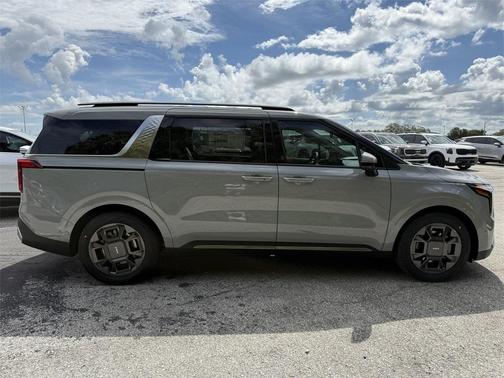 2026 Kia Carnival SX