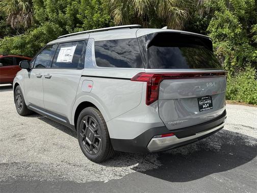 2026 Kia Carnival SX