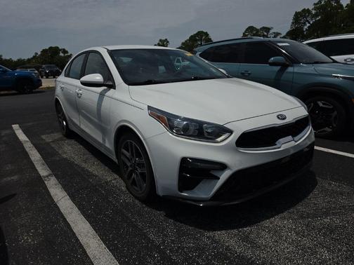 Clear White 2019 Kia Forte S