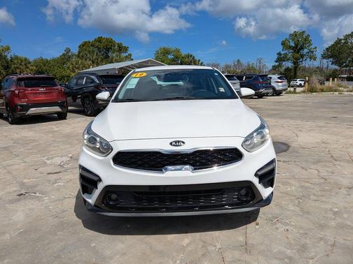 Clear White 2019 Kia Forte S