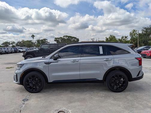 2022 Kia Sorento SX