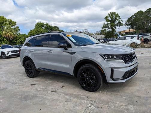 2022 Kia Sorento SX
