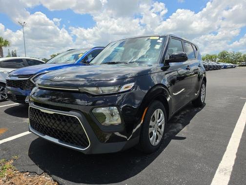 Cherry Black 2022 Kia Soul LX