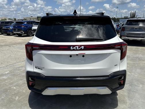 2025 Kia Seltos SX