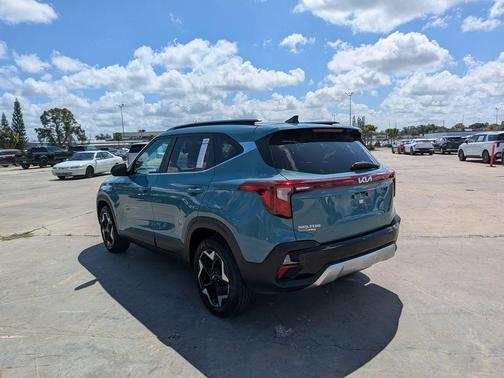 Blue 2026 Kia Seltos EX