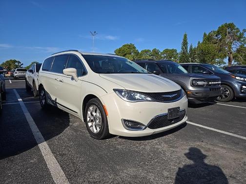 2019 Chrysler Pacifica Touring-L Plus