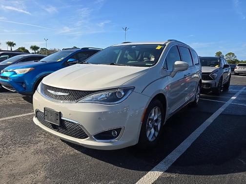 2019 Chrysler Pacifica Touring-L Plus
