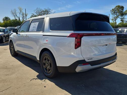 2026 Kia Carnival LXS