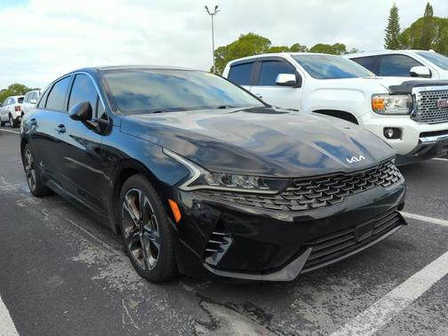 2022 Kia K5 EX