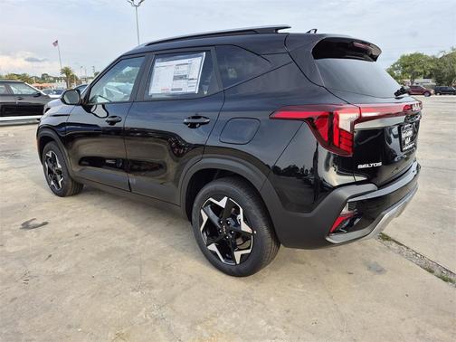 2025 Kia Seltos S