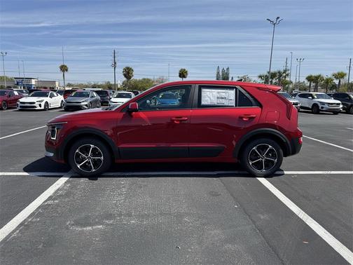 2025 Kia Niro LX