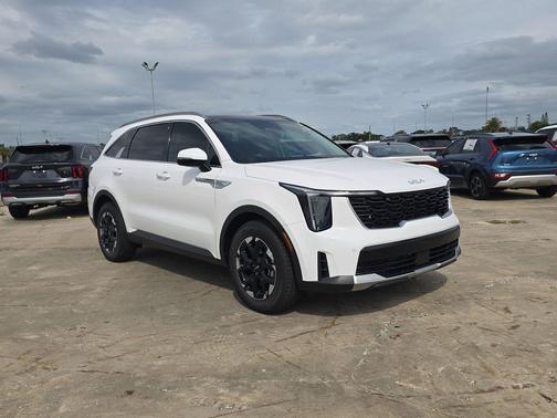 Glacier White 2026 Kia Sorento S