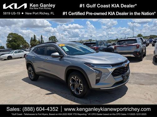 Sterling Gray Metallic 2025 Chevrolet Trax LT