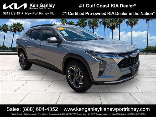 Sterling Gray Metallic 2025 Chevrolet Trax LT
