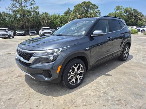 2022 Kia Seltos EX