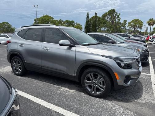 2023 Kia Seltos S