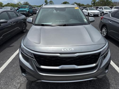 2023 Kia Seltos S