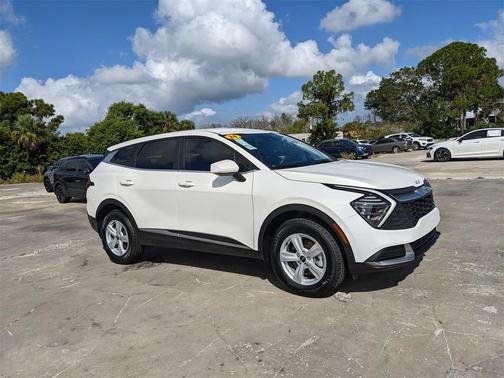 2024 Kia Sportage LX