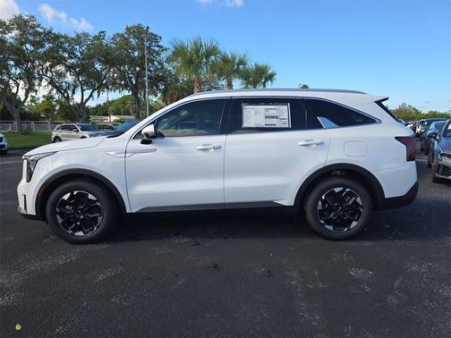 2025 Kia Sorento S