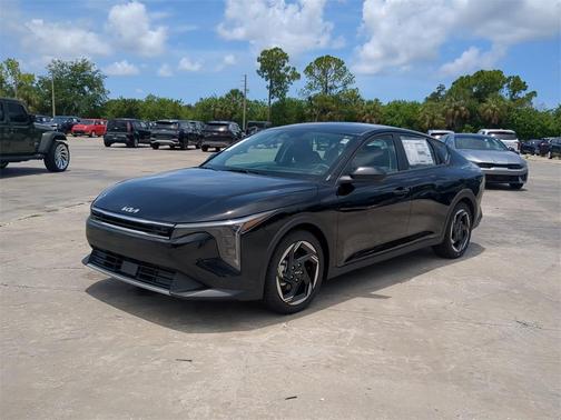 2025 Kia K4 EX