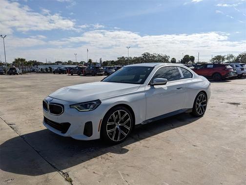 2023 BMW 230 i