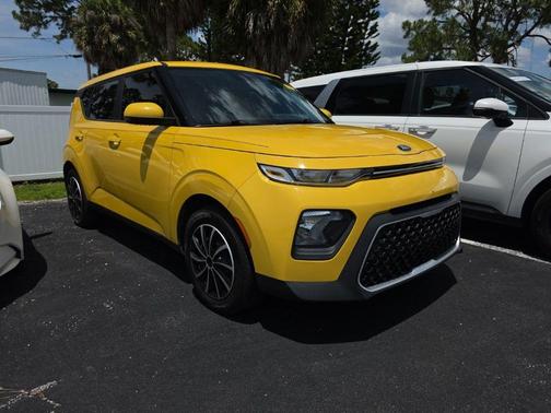 Solar Yellow 2020 Kia Soul LX