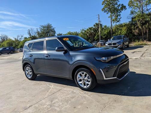 2024 Kia Soul LX