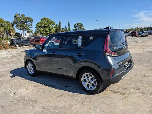 2024 Kia Soul LX