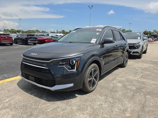 Graphite Gray 2024 Kia Niro EX