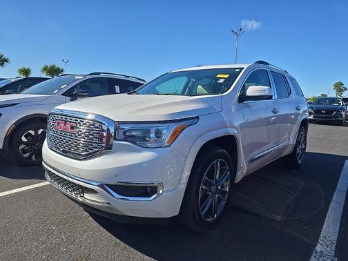 2017 GMC Acadia Denali