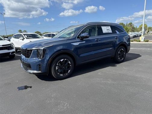 2025 Kia Sorento S
