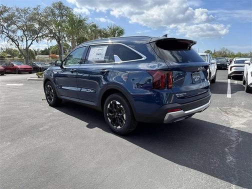 2025 Kia Sorento S