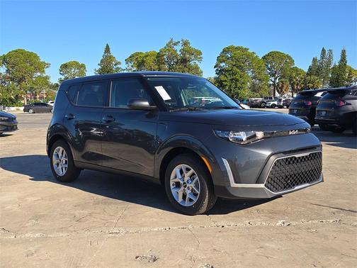 2025 Kia Soul LX