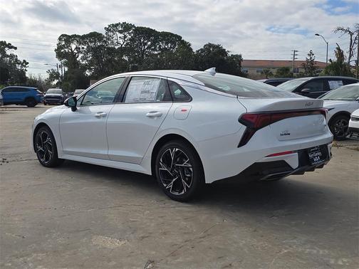 2026 Kia K5 GT-Line